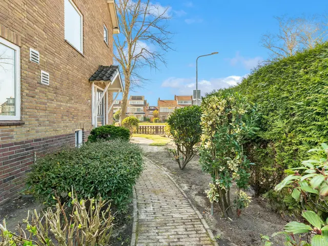 Anna van Saksenstraat 2, CASTRICUM