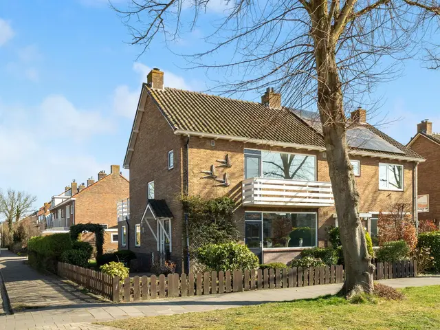 Anna van Saksenstraat 2, CASTRICUM