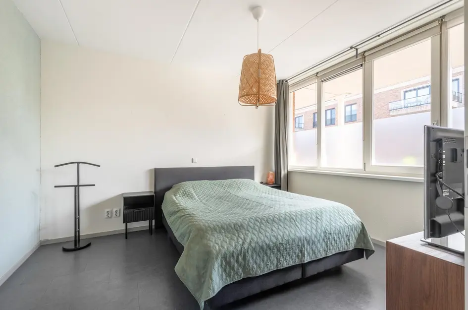 Raadhuisstraat 77