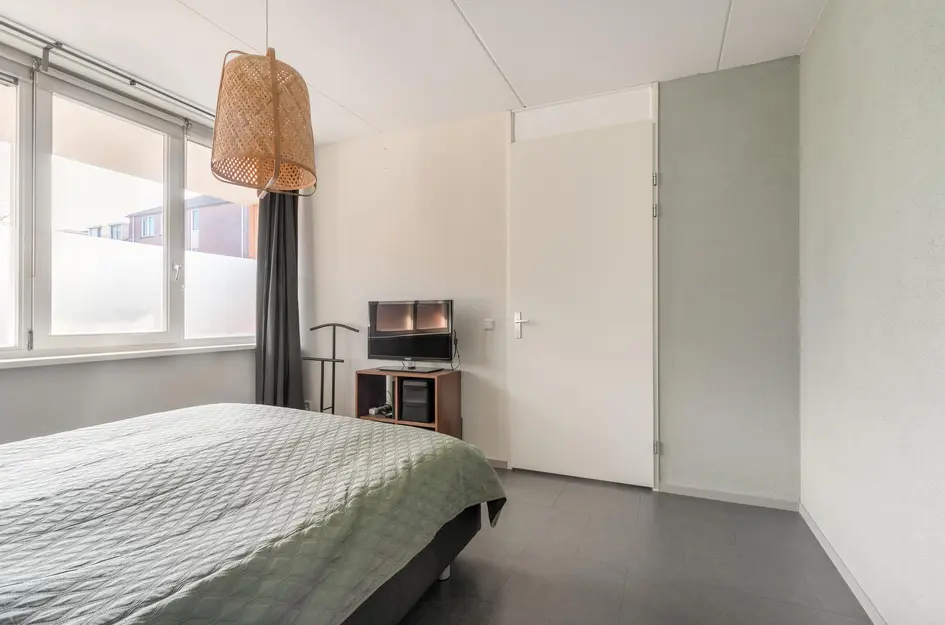 Raadhuisstraat 77