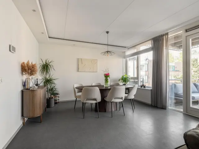 Raadhuisstraat 77, HEEMSKERK