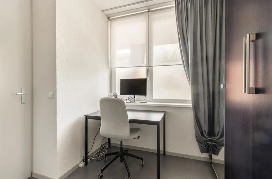 Raadhuisstraat 77