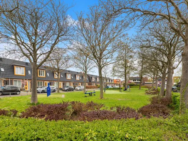 De Brink 12, CASTRICUM