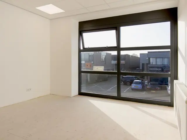 Het Aambeeld 8, HEEMSKERK