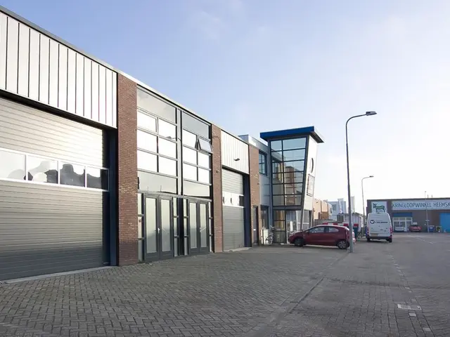 Het Aambeeld 8, HEEMSKERK