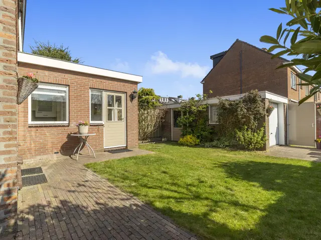 Willem van Velsenstraat 11, HEEMSKERK