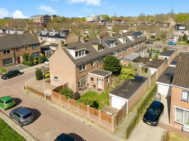 Willem van Velsenstraat 11, HEEMSKERK
