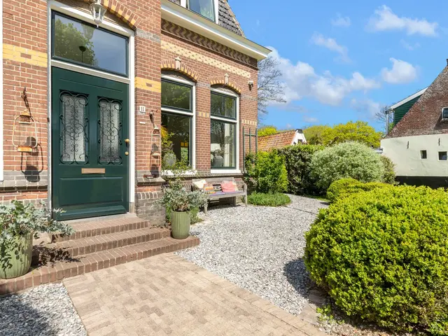Slotweg 11, EGMOND AAN DEN HOEF