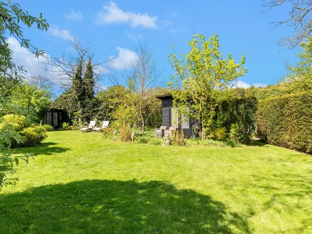 Slotweg 11, EGMOND AAN DEN HOEF