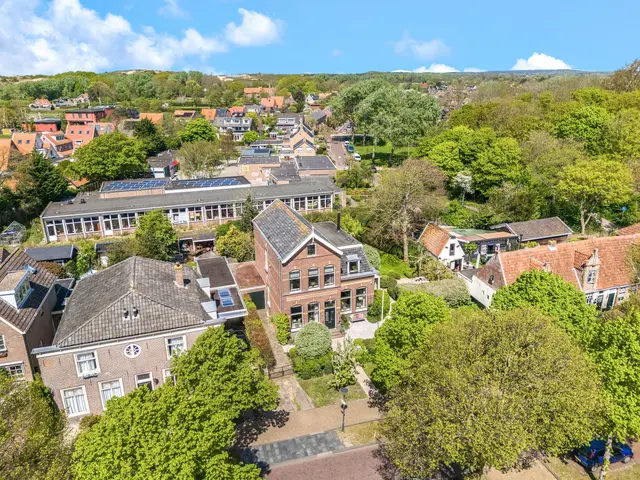 Slotweg 11, EGMOND AAN DEN HOEF