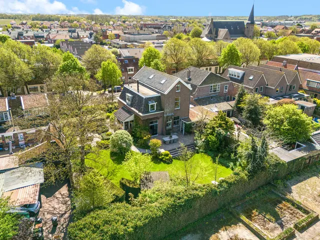 Slotweg 11, EGMOND AAN DEN HOEF