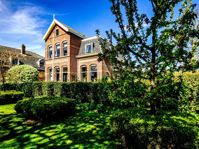 Slotweg 11, EGMOND AAN DEN HOEF