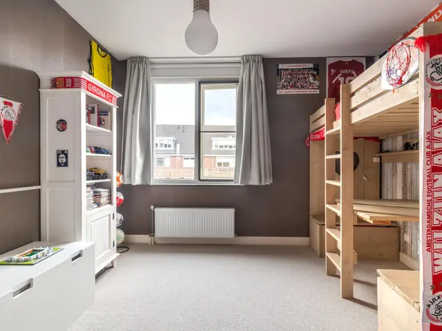 Aan de Kromme Sloot 125, UITGEEST