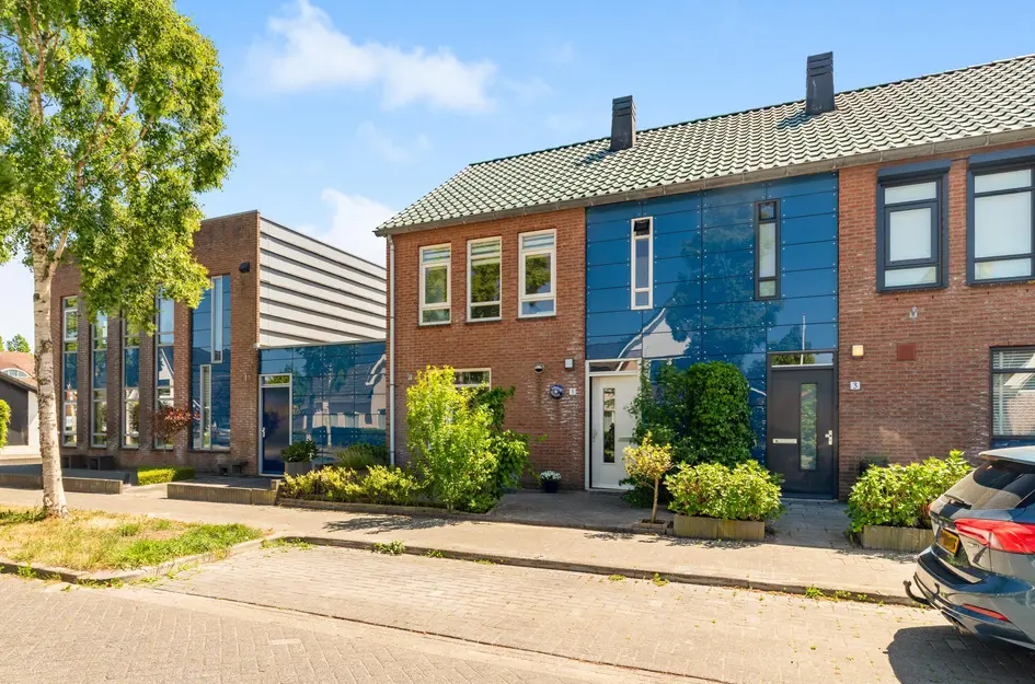 Else van den Banlaan 1