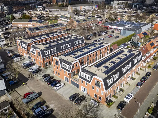 Schouwenaarsstraat 3E, BEVERWIJK