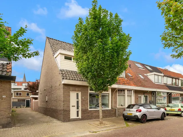 Reguliersdwarsstraat 17, BEVERWIJK