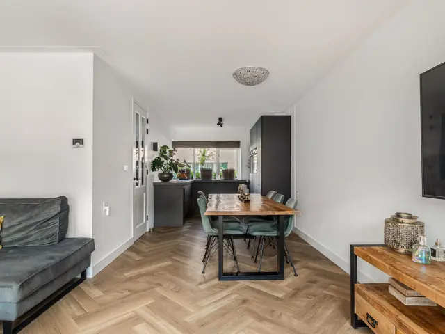 Salvador Allendelaan 38, BEVERWIJK