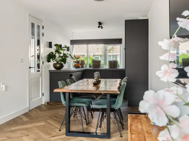 Salvador Allendelaan 38, BEVERWIJK