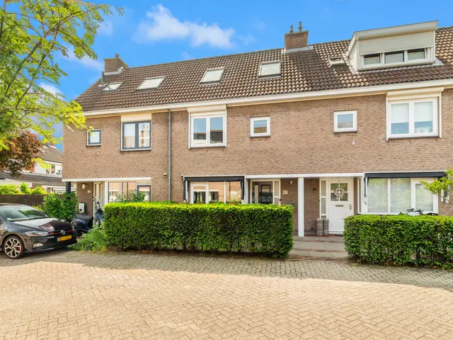 Salvador Allendelaan 38, BEVERWIJK