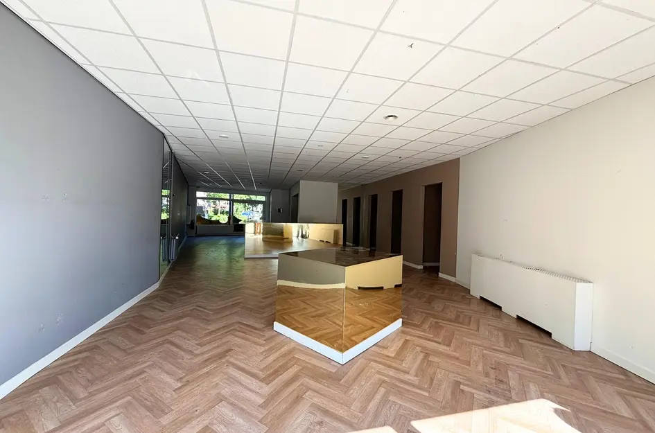 Breestraat 8