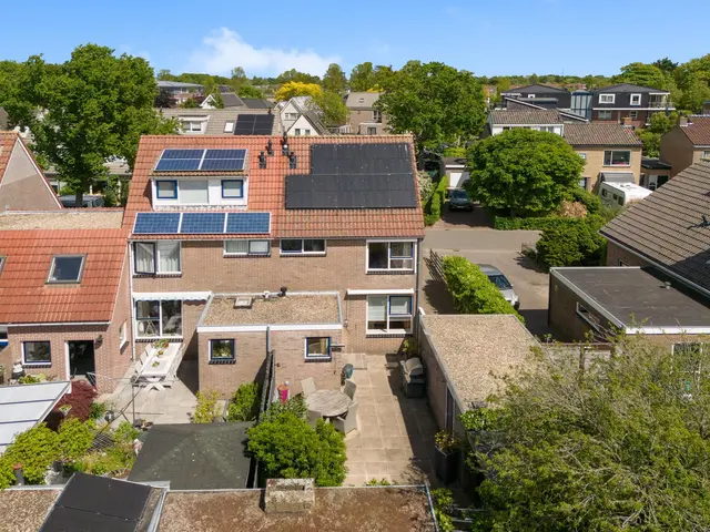 Hogeweg 17, LIMMEN