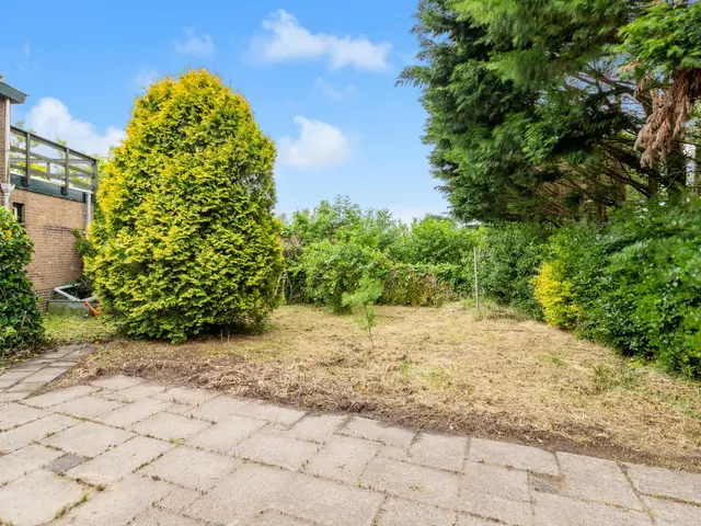 Hoogeweg 25, HEILOO