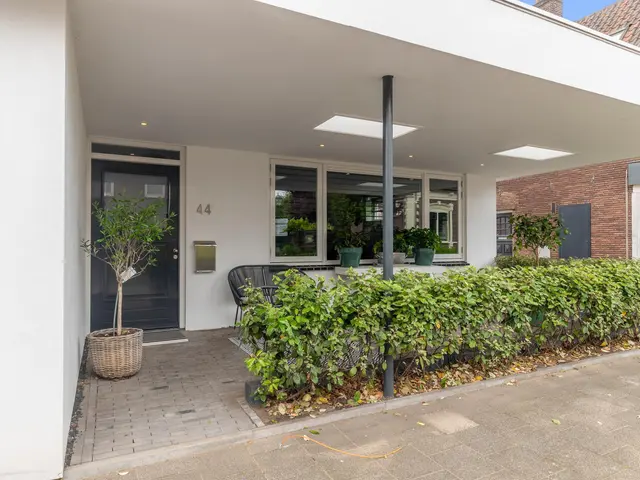 Arendsweg 44, BEVERWIJK