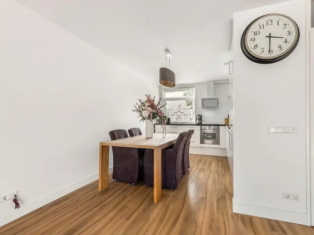 Laan van Broekpolder 212, BEVERWIJK