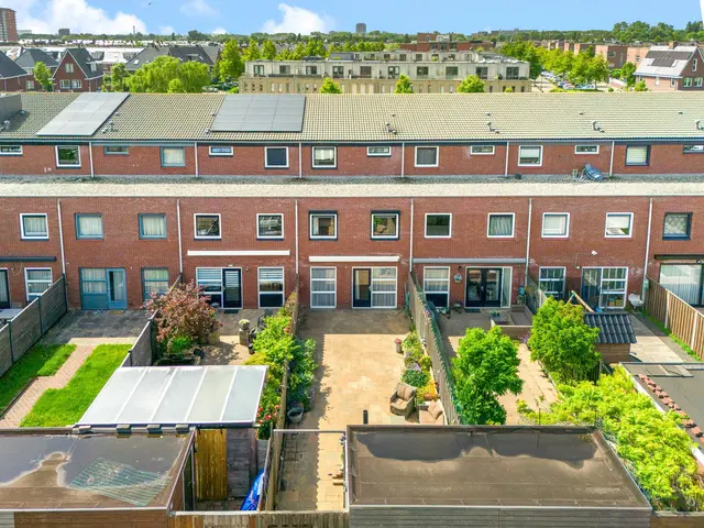 Laan van Broekpolder 212, BEVERWIJK