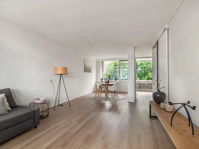 Admiraal de Ruyterlaan 13, CASTRICUM