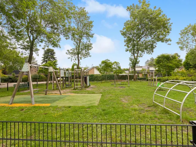 Admiraal de Ruyterlaan 13, CASTRICUM