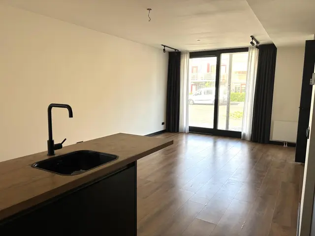 Wijkerstraatweg 152, VELSEN-NOORD