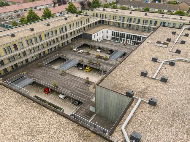 Laan der Nederlanden 70C, BEVERWIJK