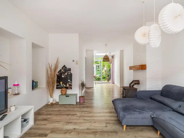 Deken Waarestraat 17, BEVERWIJK