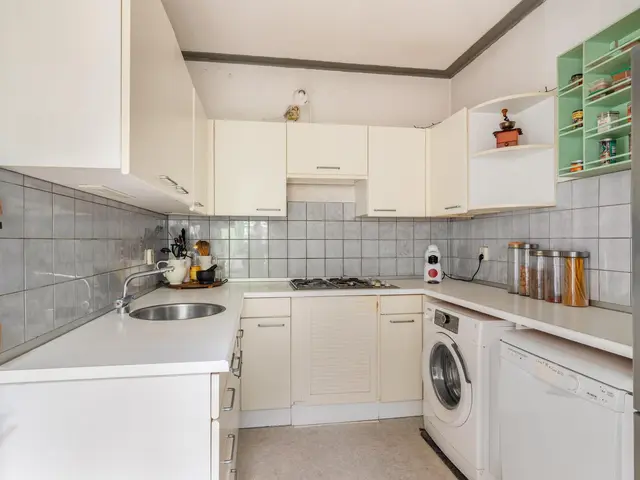 Deken Waarestraat 17, BEVERWIJK