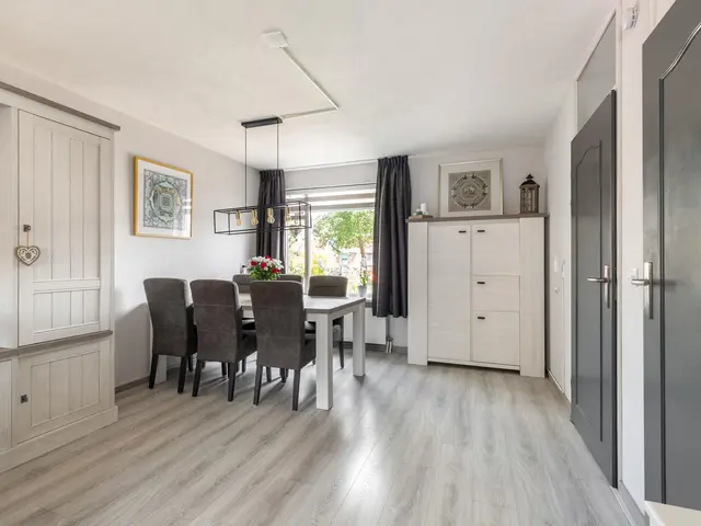 Weerelaan 16, HEERHUGOWAARD
