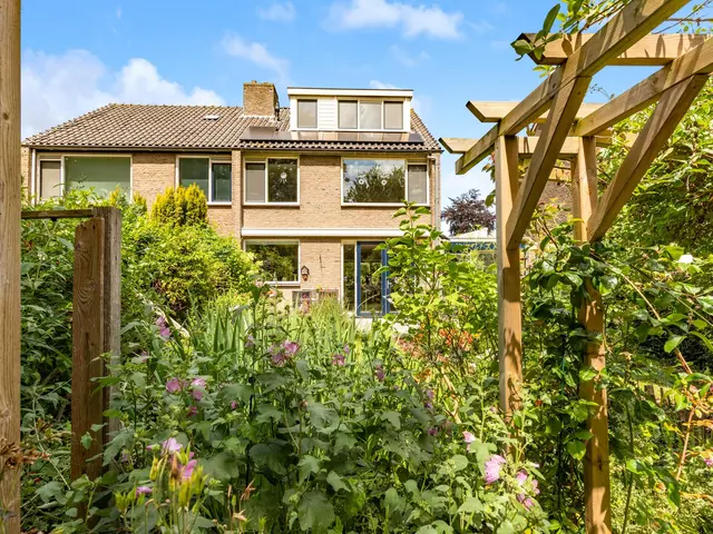 Lourens Bogtmanstraat 25, OUDKARSPEL