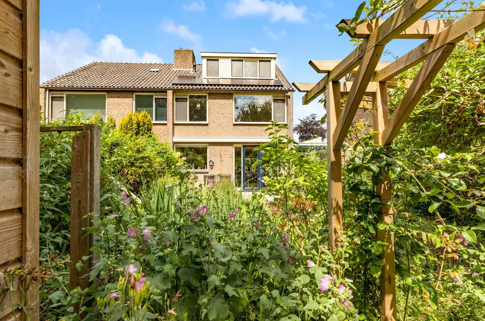 Lourens Bogtmanstraat 25