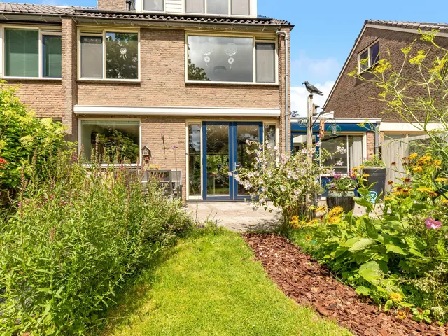 Lourens Bogtmanstraat 25, OUDKARSPEL