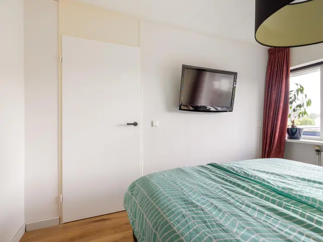 Pieter Dekkerstraat 15, WINKEL