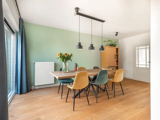 Pieter Dekkerstraat 15, WINKEL