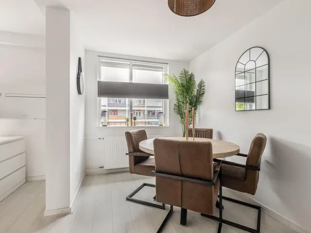 Wijkerstraatweg 180B, VELSEN-NOORD