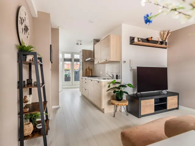Wijkerstraatweg 180B, VELSEN-NOORD
