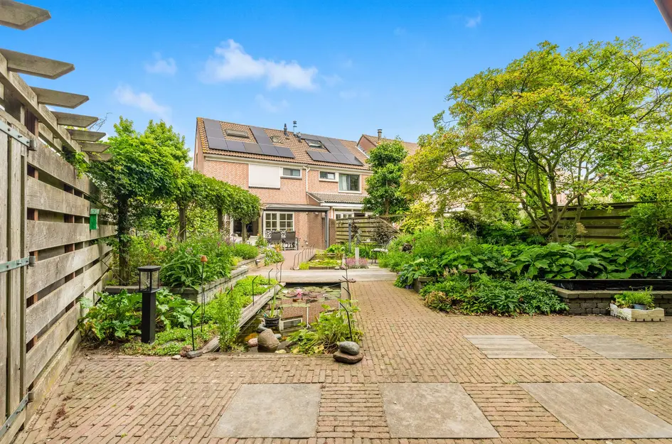 Doornenburg 42