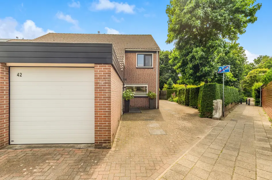 Doornenburg 42