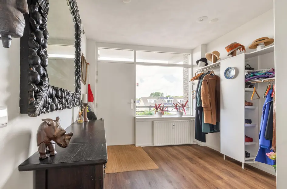Admiraal de Ruyterlaan 20