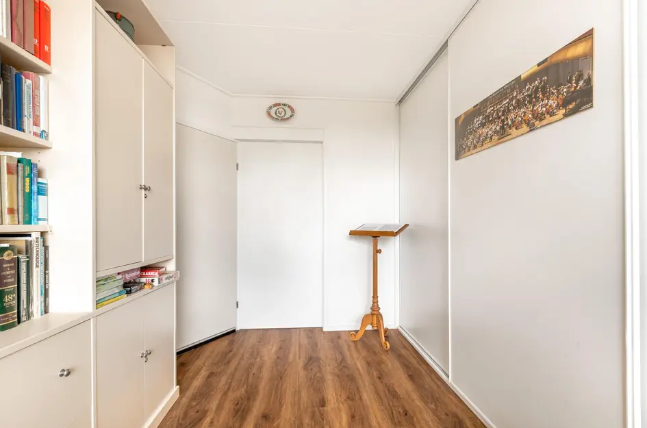 Admiraal de Ruyterlaan 20