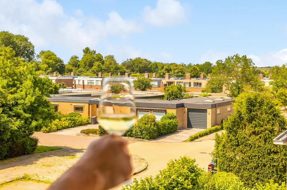 Admiraal de Ruyterlaan 20