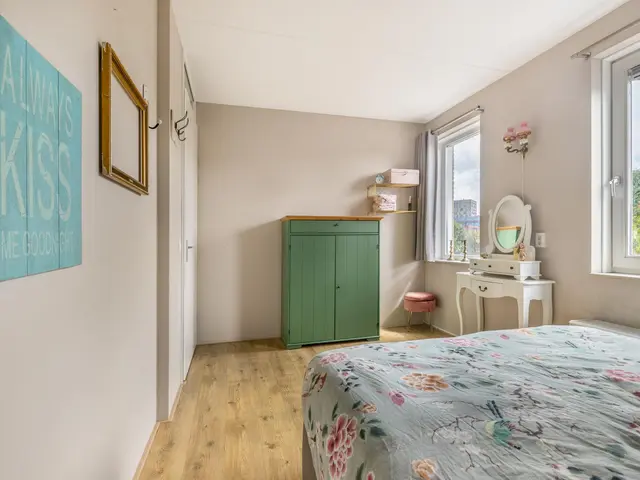 Hemelboog Binnen 37, HEERHUGOWAARD