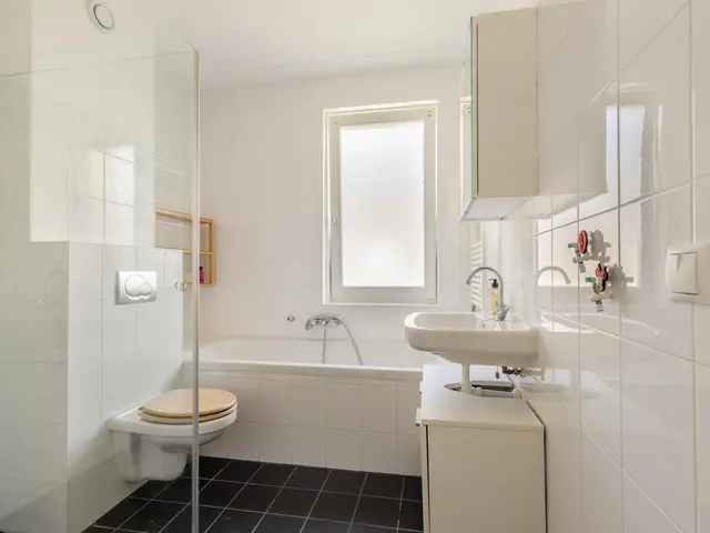Hemelboog Binnen 37, HEERHUGOWAARD